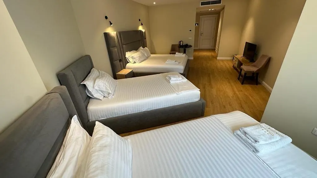 Granda Hotel Yzberishti Tirana